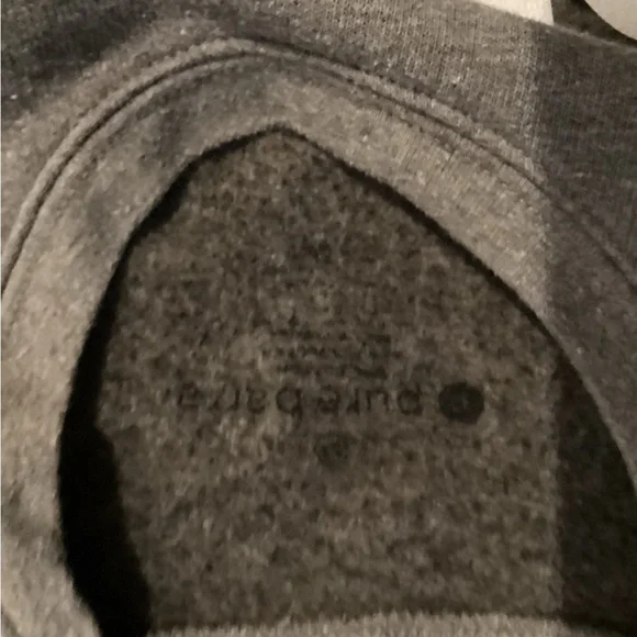 PURE BARRE SHADOW CROP PULLOVER - DEEP HEATHER/WHITE - Picture 3 of 4